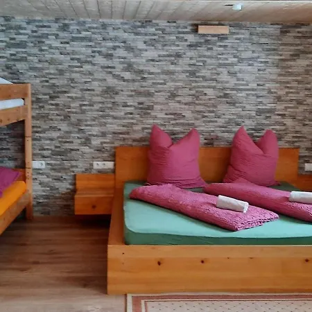 Ferienhuette Kaelberweide * ヒッティザウ